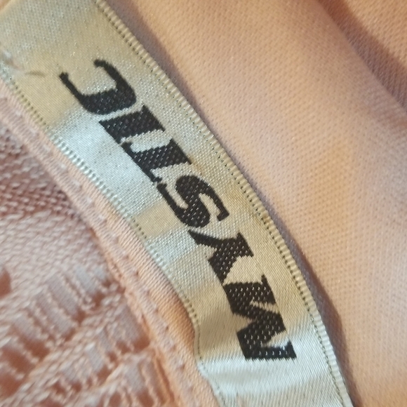 Mystic | Peach Lace Bodycon Dress With  Plunging V Back - Picture 4 of 7